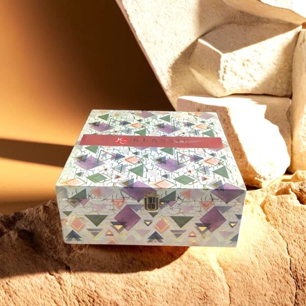 Beautiful Square Box With 4 Glass jar Reet Hamporio Nanak Shah Supplier Manufacturer Seller Ahmedabad Gujarat India (1)